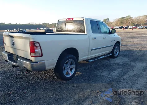 2010 Dodge Ram 1500 Slt/Sport/Trx z USA, uszkodzony, nr VIN 1D7RB1GT8AS226323